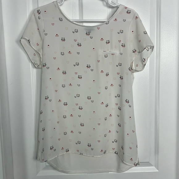 RW&CO. Cute White Cat Print Top | Size M - Picture 1 of 6